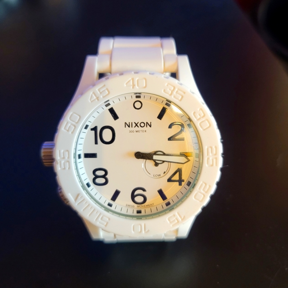 Nixon 51-30 rubber band